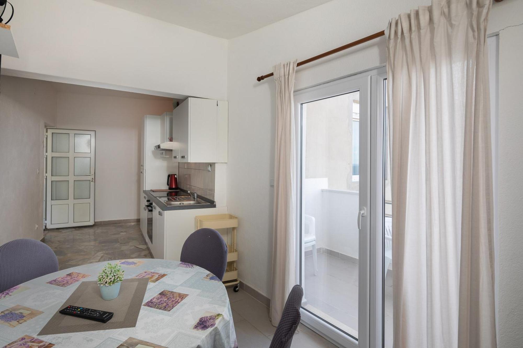 Apartments Roza Omiš Extérieur photo