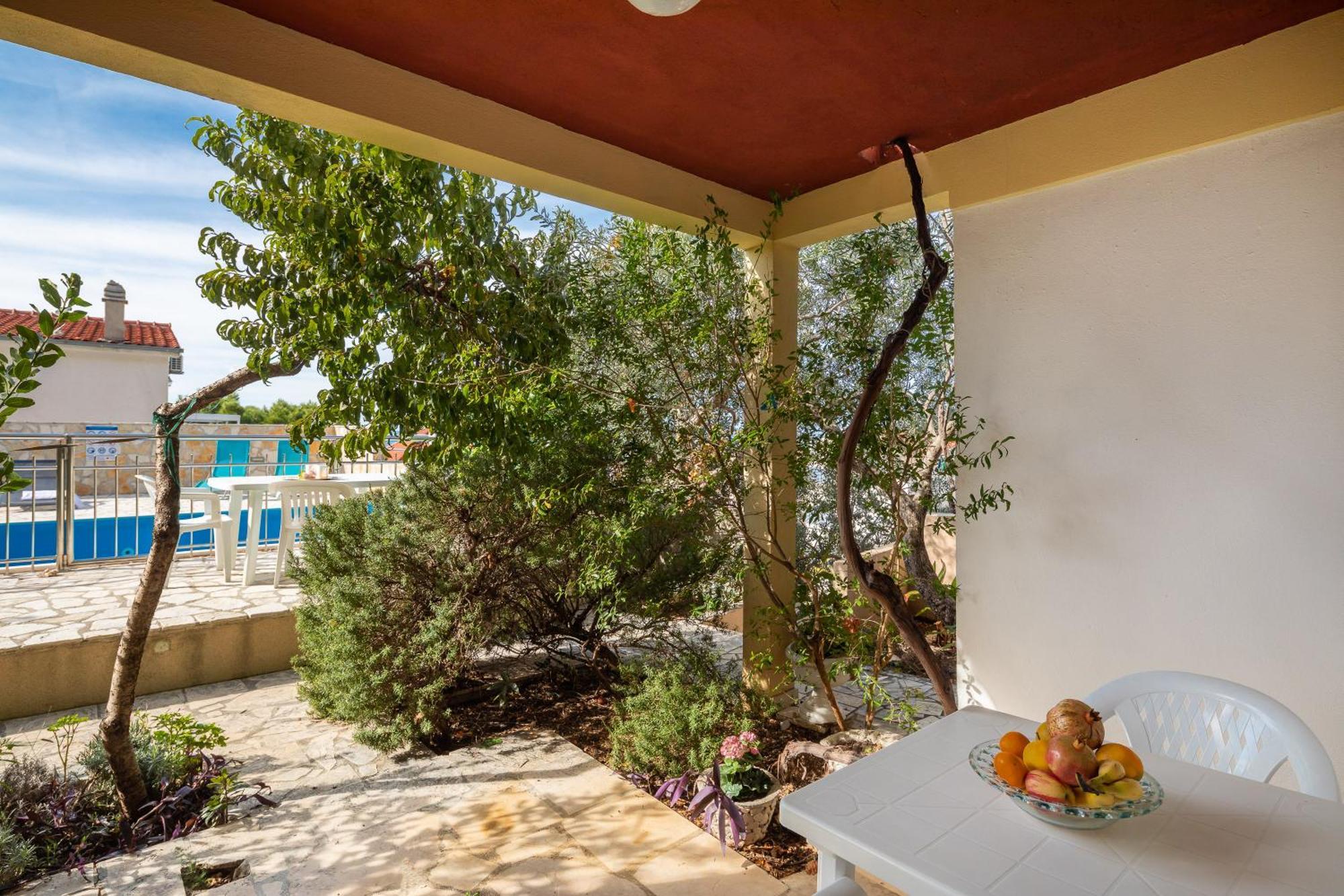 Apartments Roza Omiš Extérieur photo