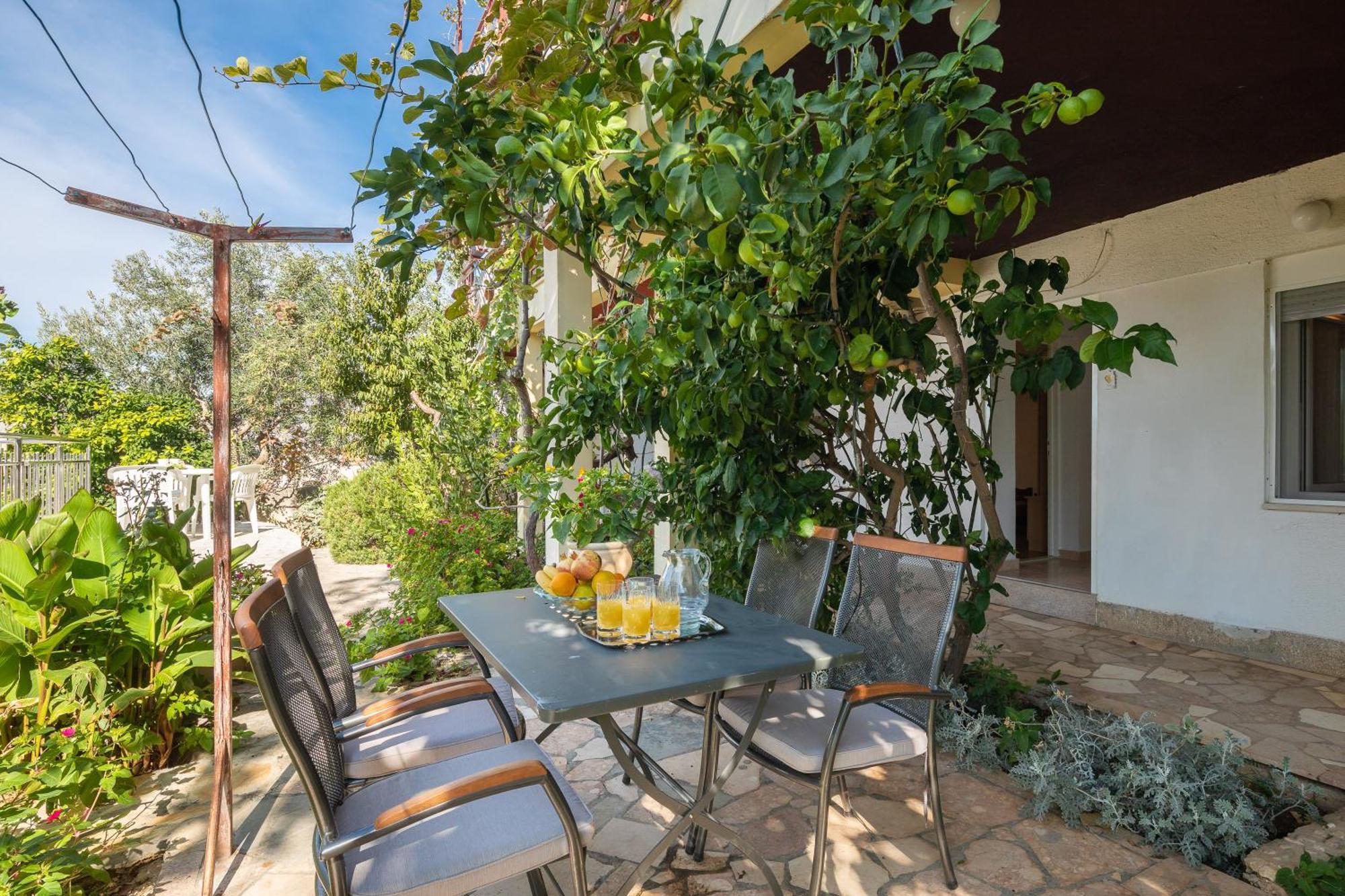 Apartments Roza Omiš Extérieur photo